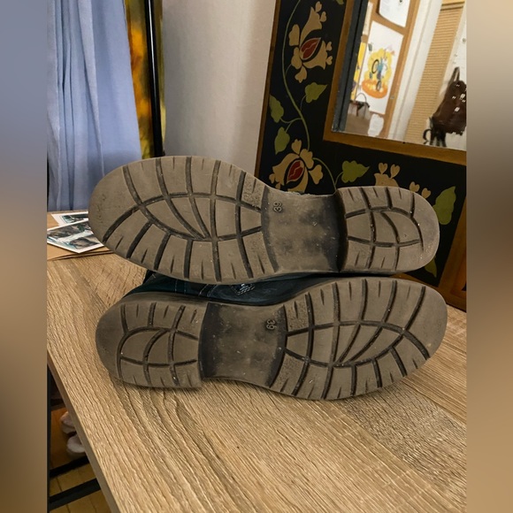 SOLD | Muted teal lace up zip boots - Picture 4 of 4